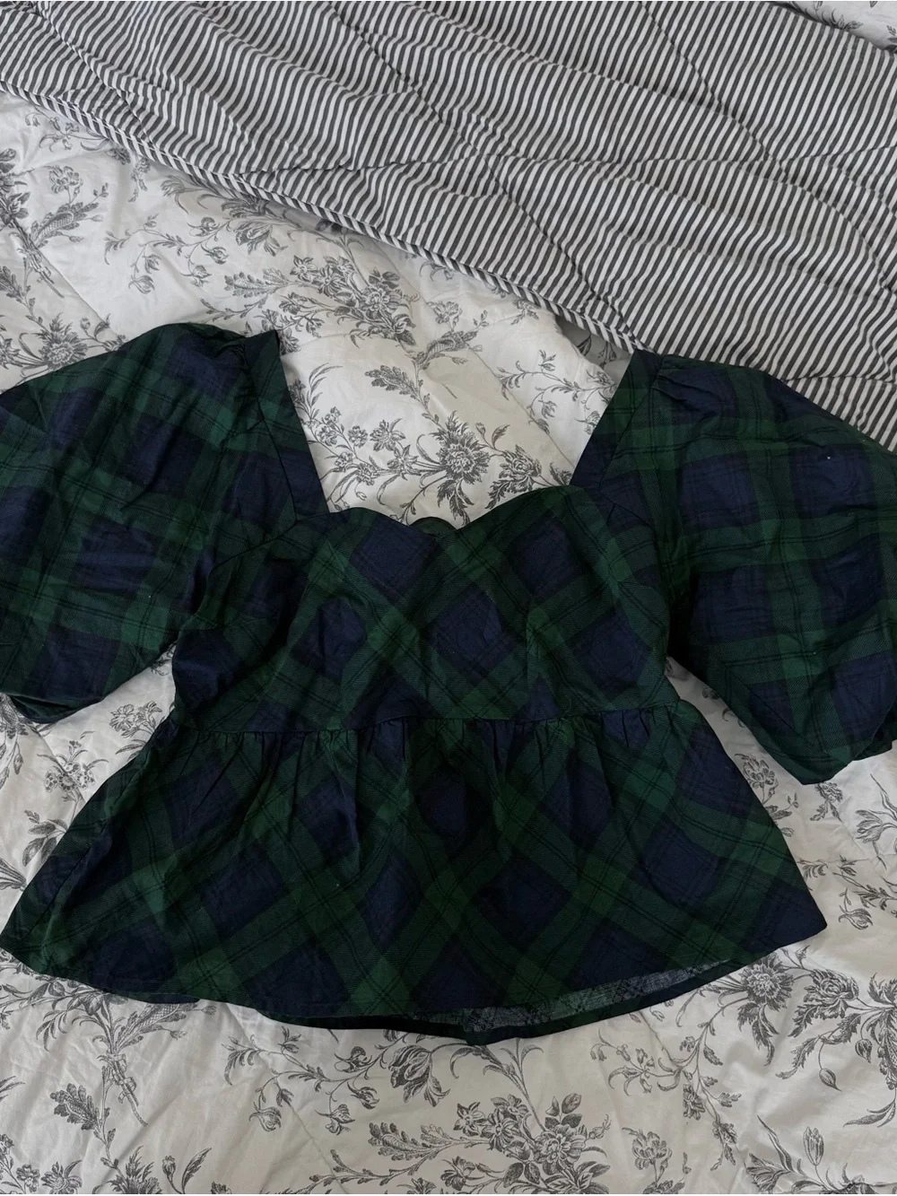 Old Navy Green and Navy Plaid Puff-Sleeve Peplum Top